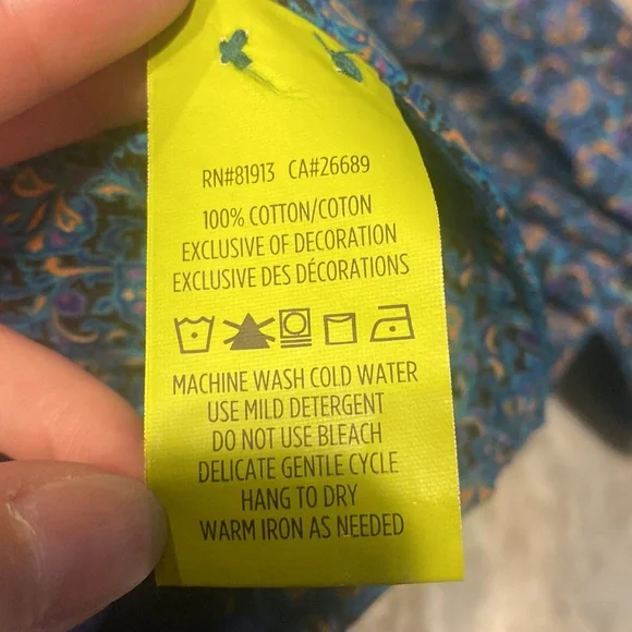 Robert Graham long sleeve button down shirt - Picture 9 of 9